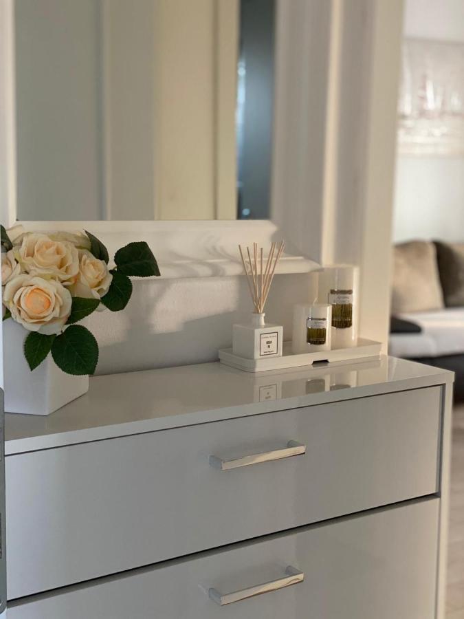 Modern Apartment In The Heart Of Njivice Ngoại thất bức ảnh