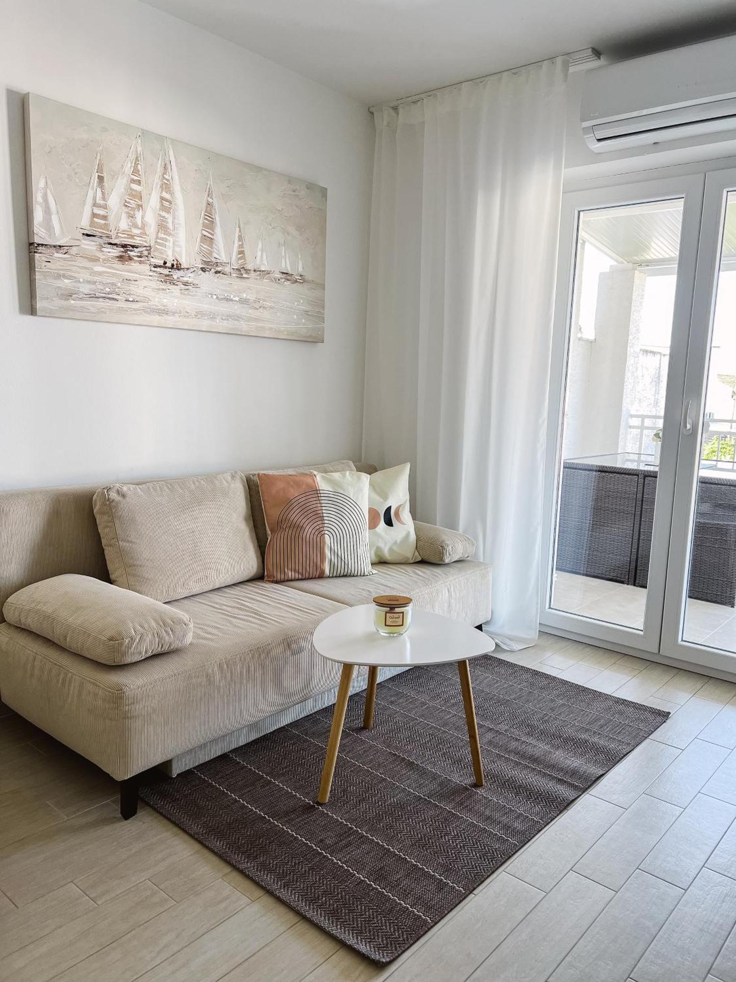 Modern Apartment In The Heart Of Njivice Ngoại thất bức ảnh