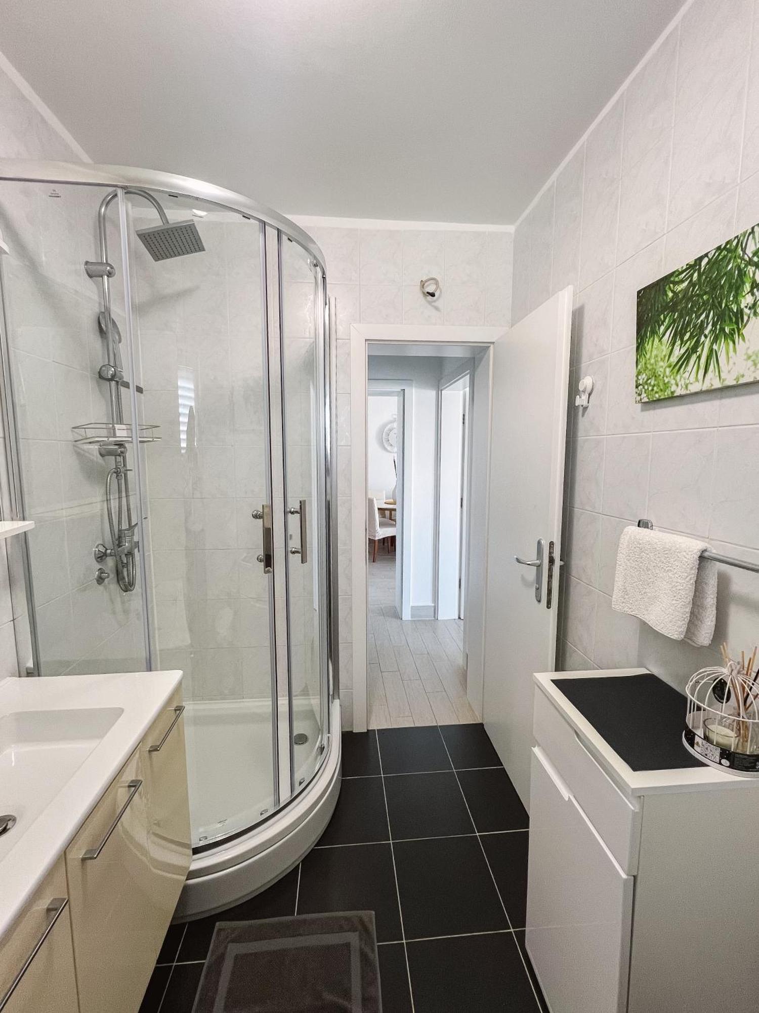 Modern Apartment In The Heart Of Njivice Ngoại thất bức ảnh