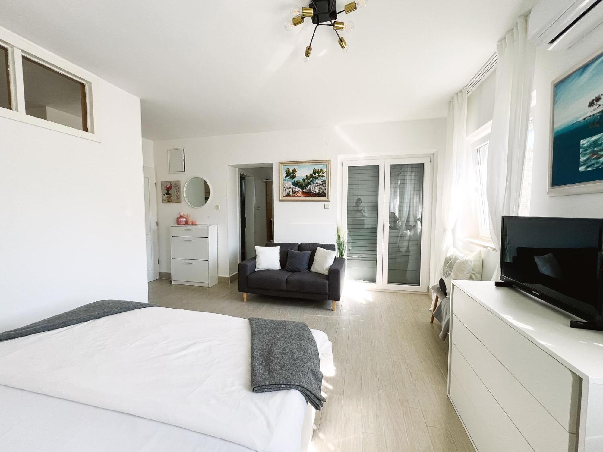 Modern Apartment In The Heart Of Njivice Ngoại thất bức ảnh