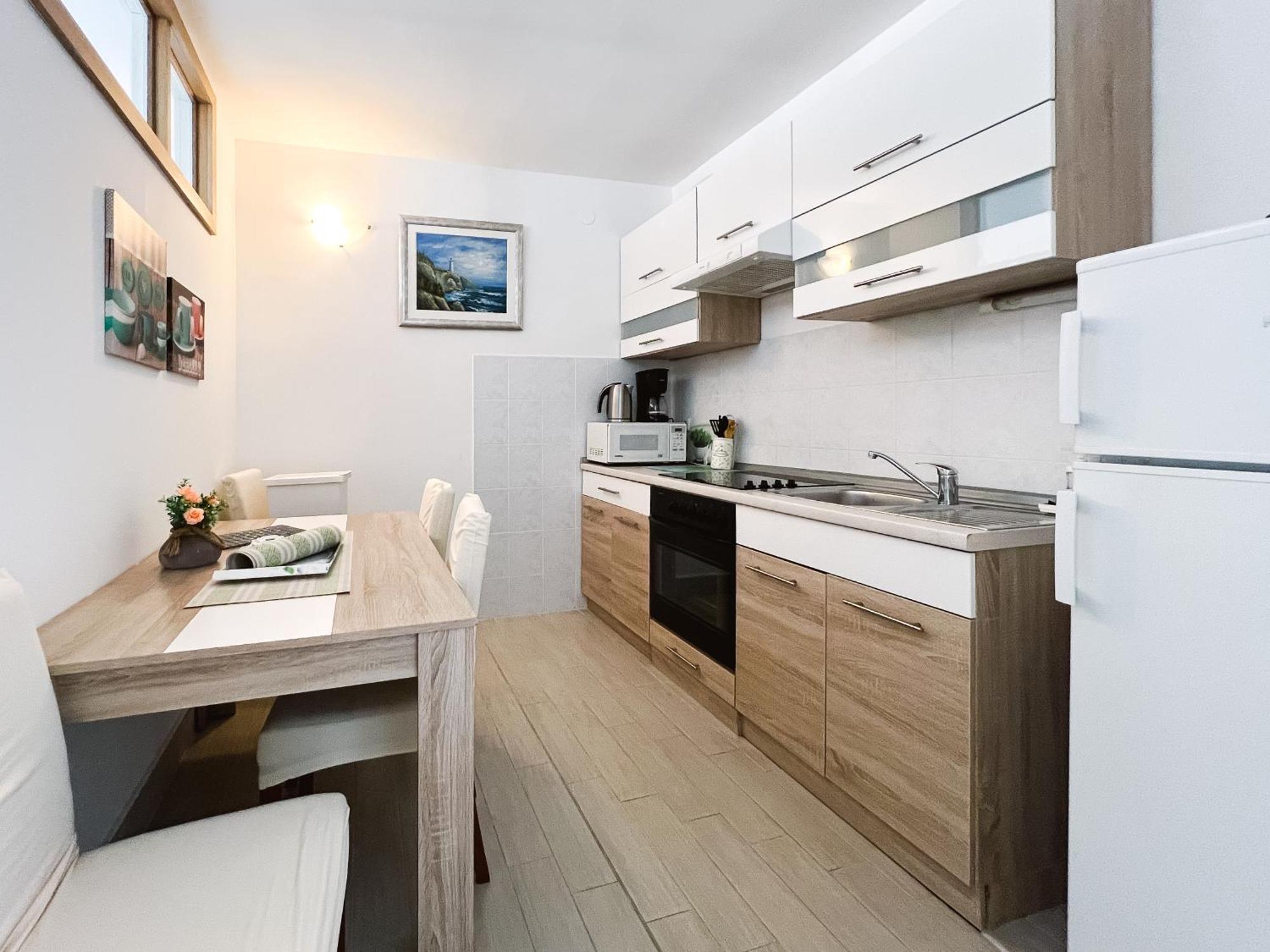 Modern Apartment In The Heart Of Njivice Ngoại thất bức ảnh
