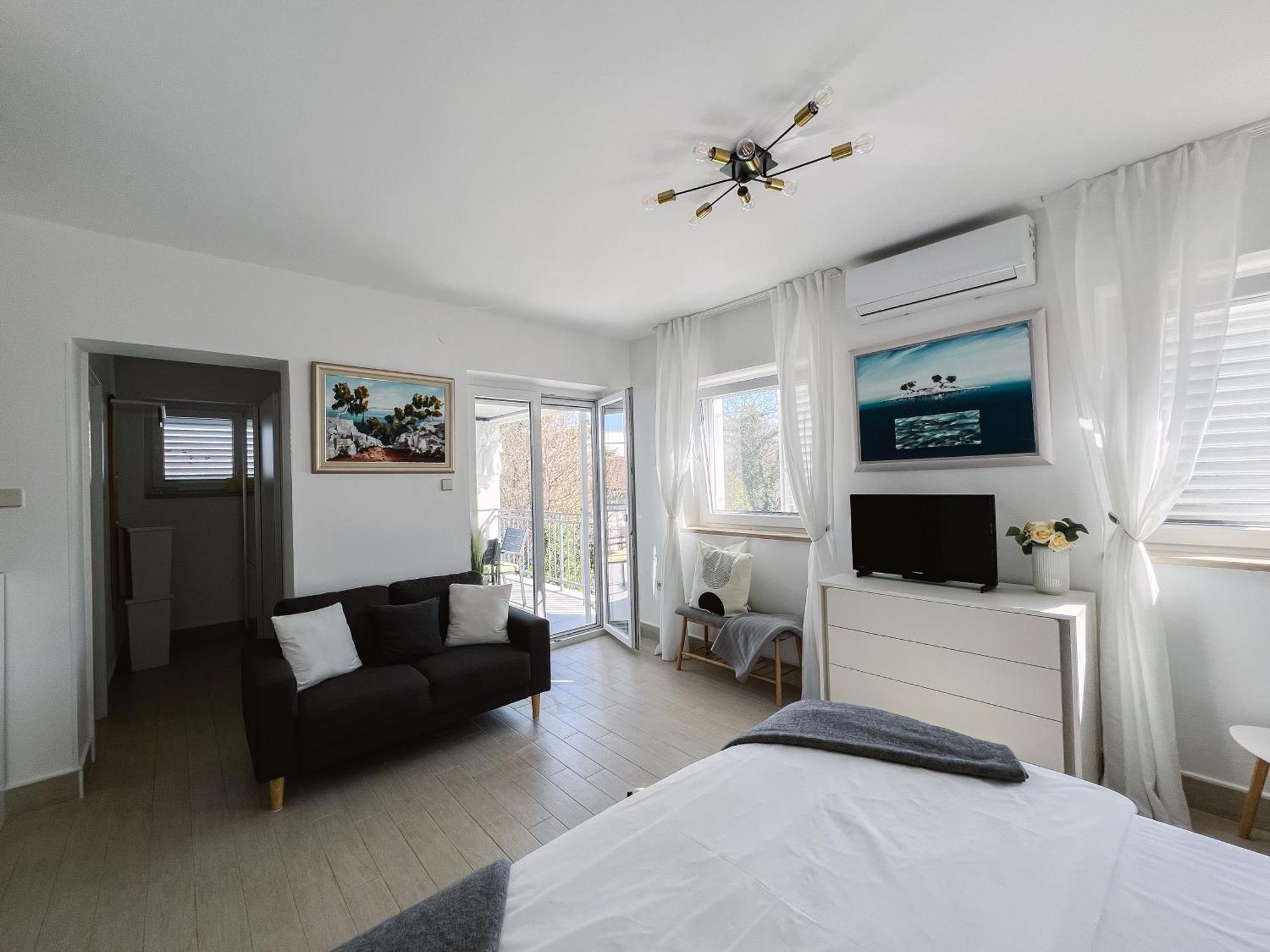 Modern Apartment In The Heart Of Njivice Ngoại thất bức ảnh